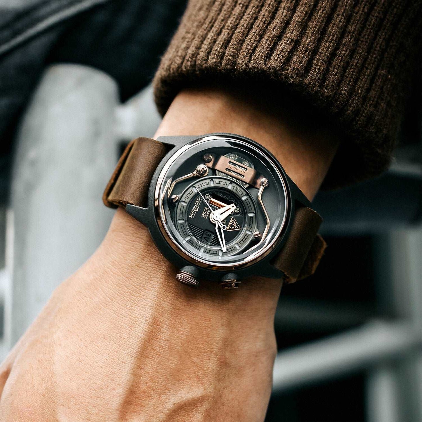 Electricianz Mokaz Quartz Electricianz