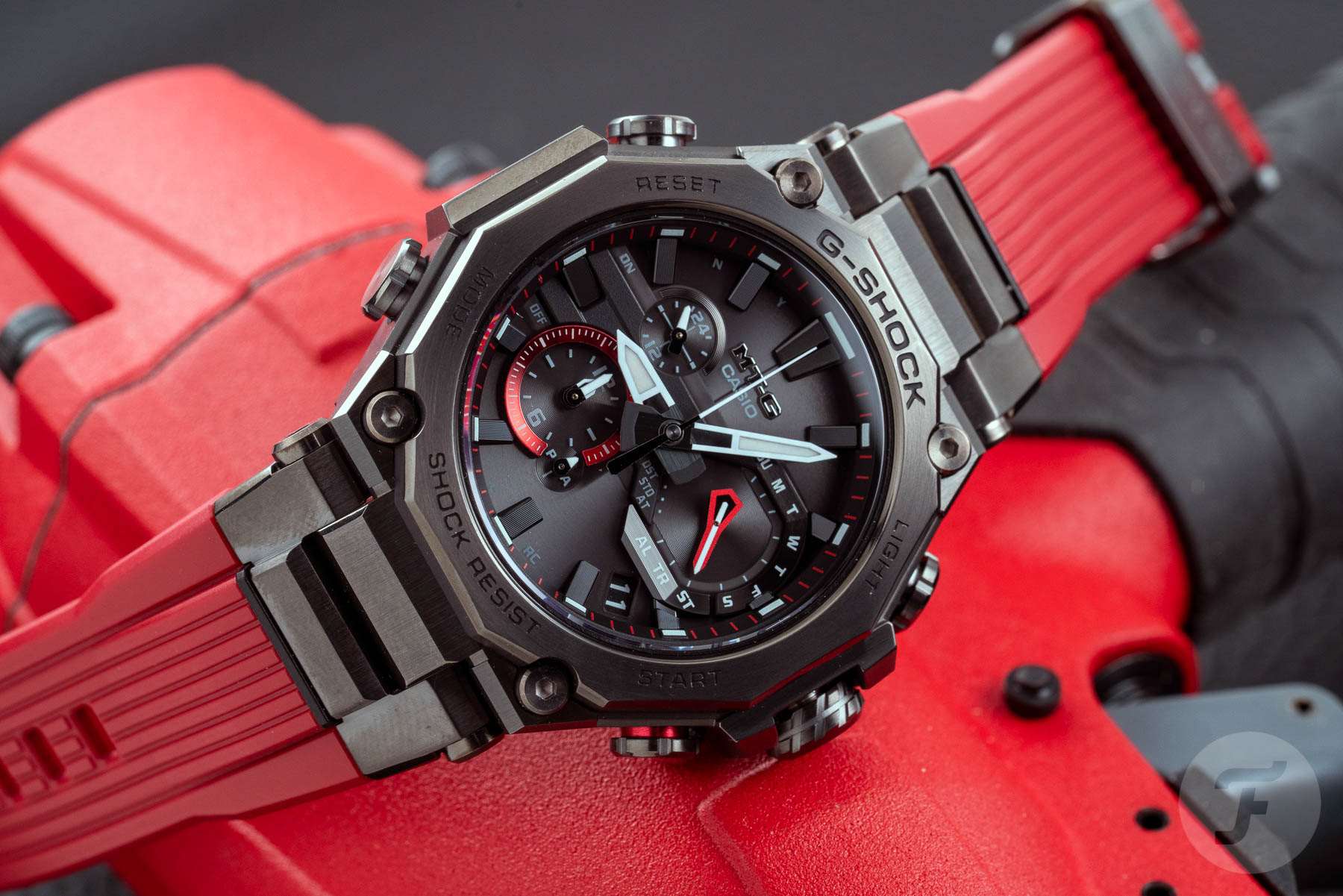 G-SHOCK MT-G MTG-B2000BDE-1A G-Shock