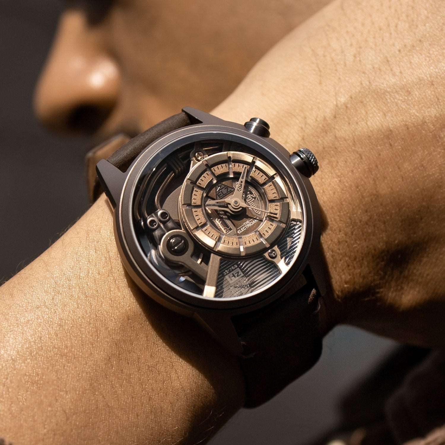 Electricianz The Brown Z Quartz Electricianz