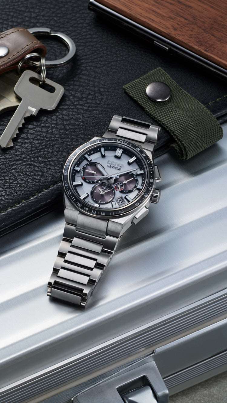 Seiko Astron SSH107J1
