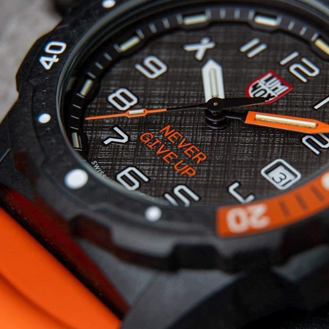 Luminox Bear Grylls Survival Never Give Up 3729.NGU Luminox