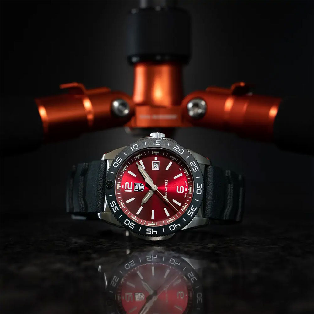 Luminox Pacific Diver Series 3135 Luminox