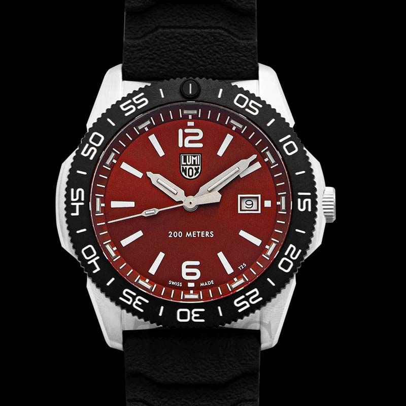 Luminox Pacific Diver Series 3135 Luminox