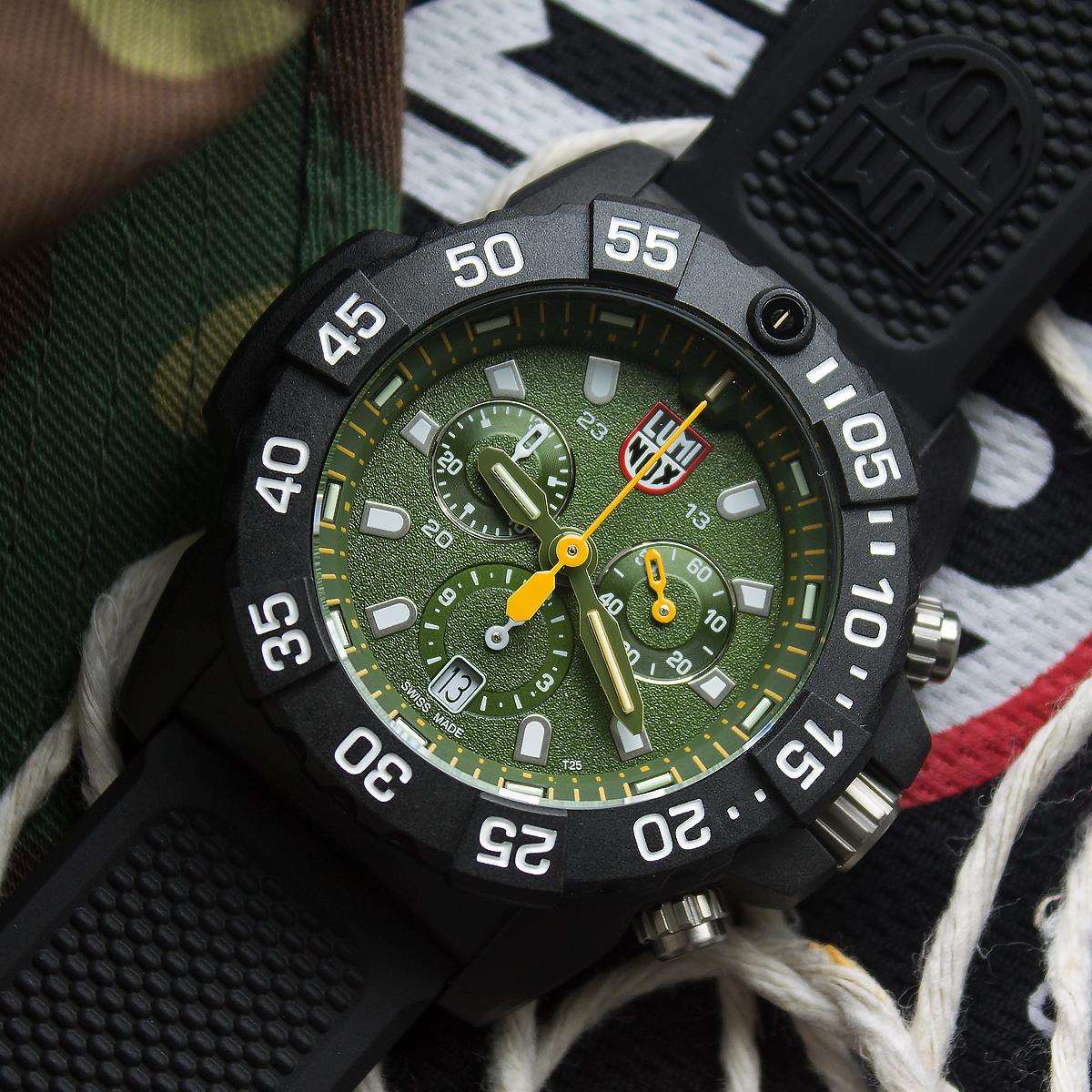 Luminox chronograph discount