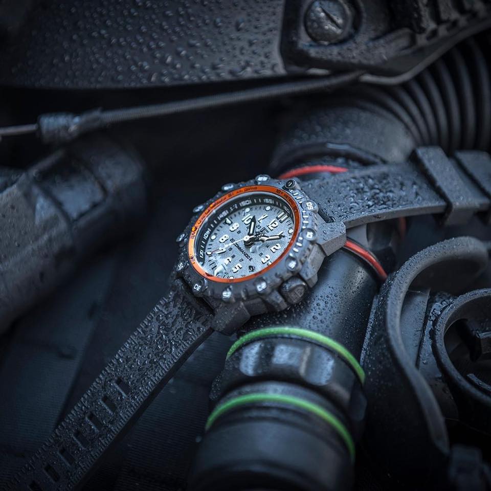 Luminox commando frogman discount review